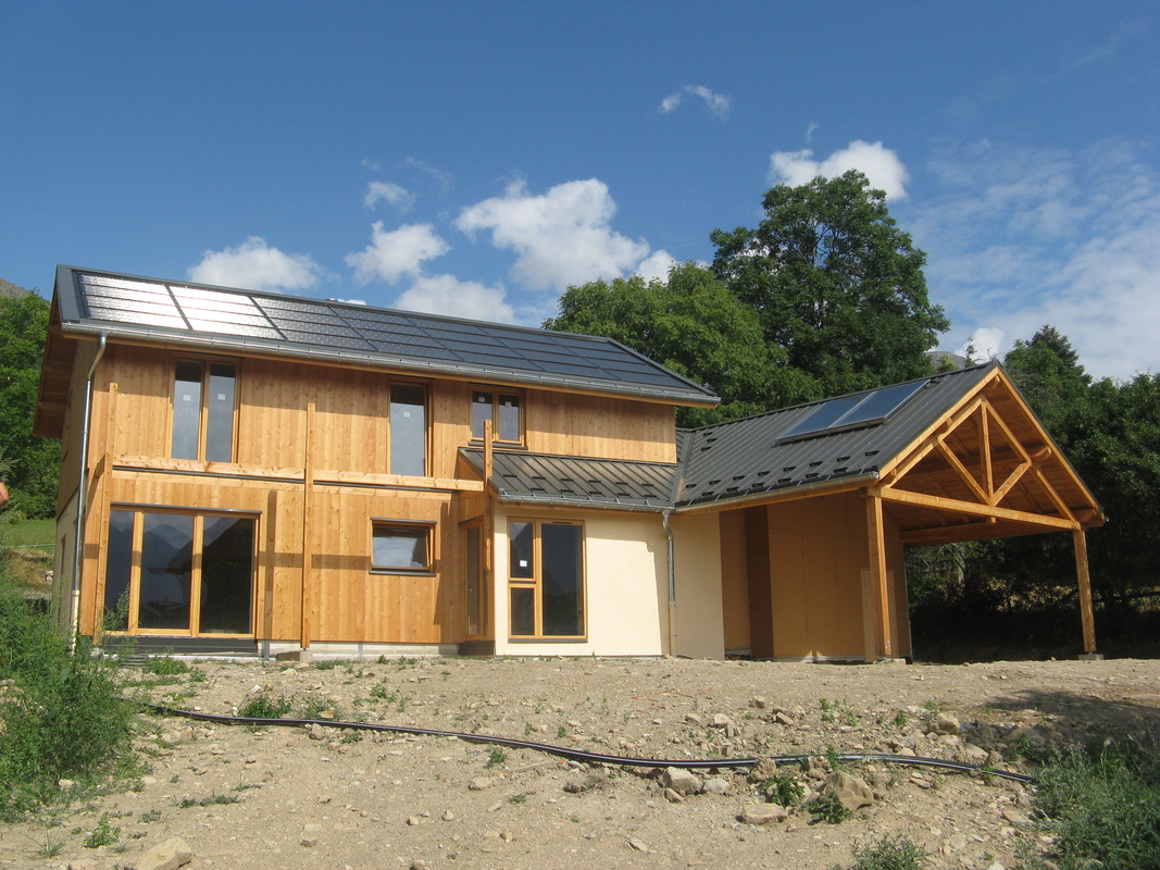 Une Maison paille à énergie positive